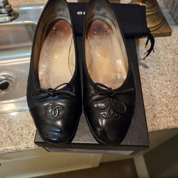 Chanel Black Women's Shoes - Picture 8 of 13